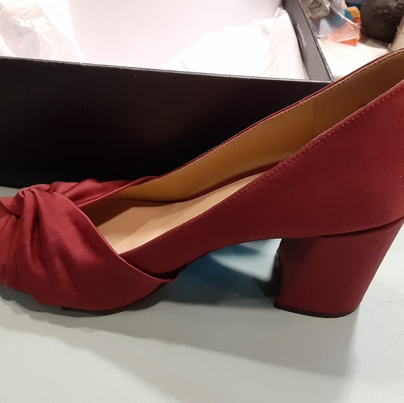 NEW size 9.5 & 10 Naturalizer Women's Helena Pump - Picture 5 of 10